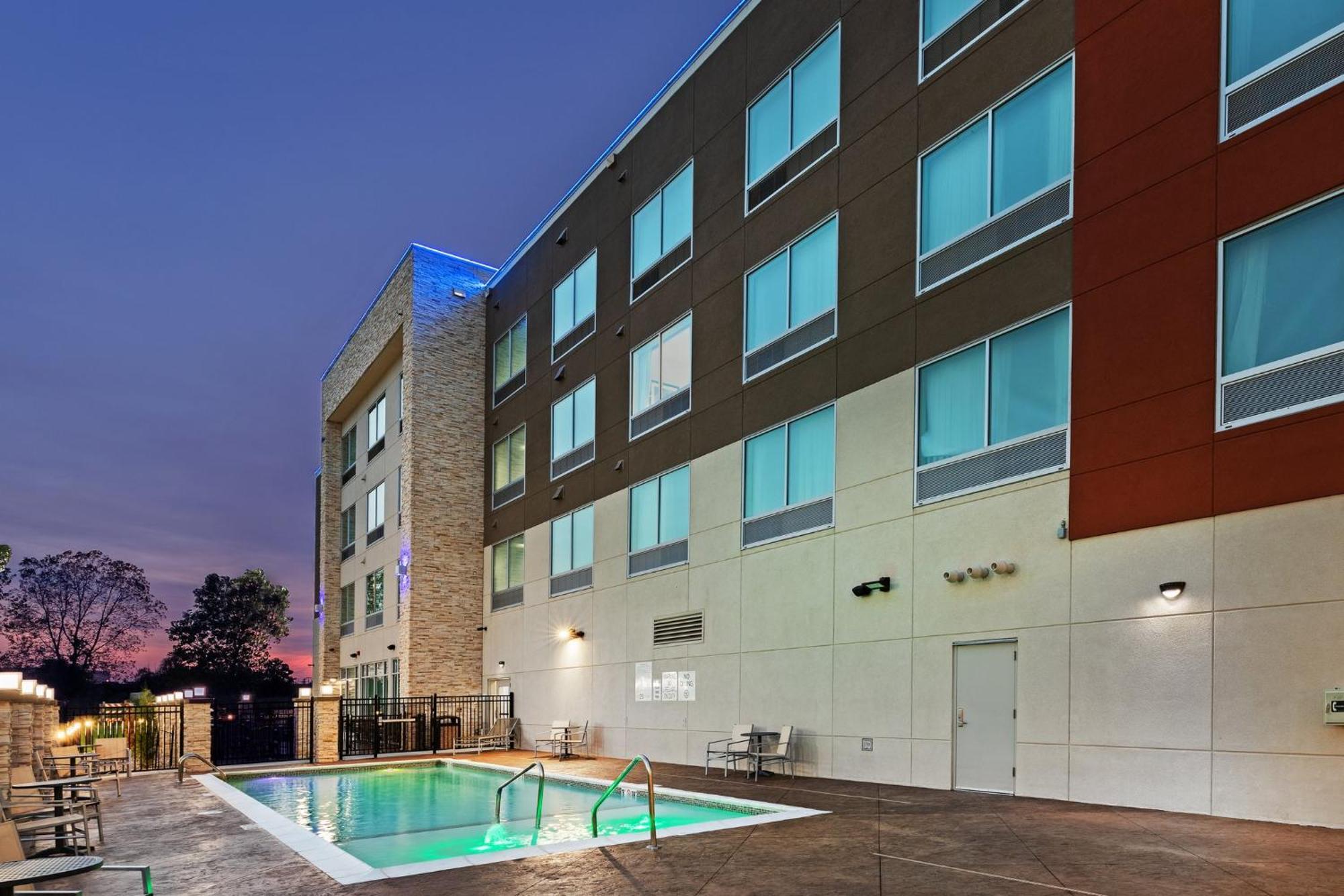 Holiday Inn Express & Suites - Tulsa Northeast - Owasso By Ihg Екстериор снимка